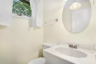 415 Sunnybrook Ln, Wheaton, IL 60187 - Photo 9