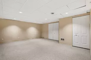 415 Sunnybrook Ln, Wheaton, IL 60187 - Photo 15