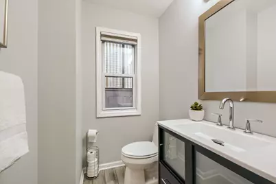 2048 W Huron Street, Chicago, IL 60612 - Photo 9