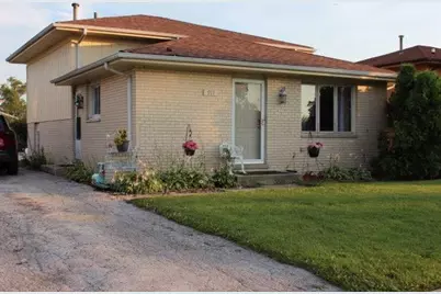 911 E 152nd Street, Phoenix, IL 60426 - Photo 1