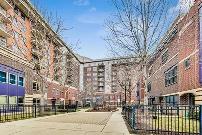 437 W Division Street #303, Chicago, IL 60610 - Photo 27