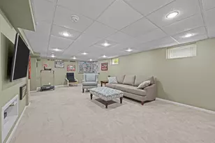 80 Bluebird Ln, Naperville, IL 60565 - Photo 25