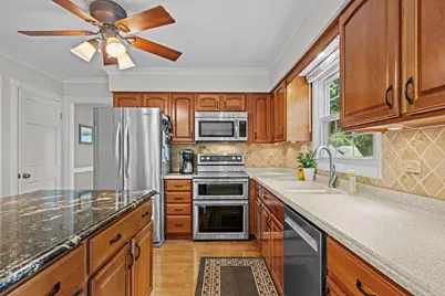 80 Bluebird Lane, Naperville, IL 60565 - Photo 9