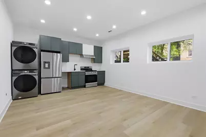 3116 W Montrose Avenue, Chicago, IL 60618 - Photo 17