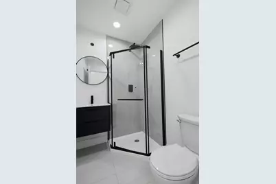 3116 W Montrose Avenue, Chicago, IL 60618 - Photo 13