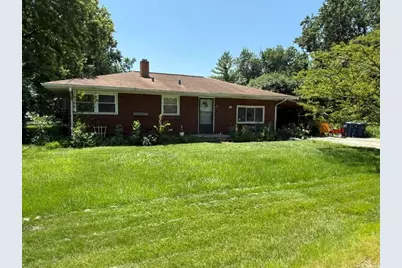 6100 Pershing Avenue, Downers Grove, IL 60516 - Photo 3