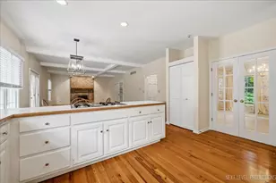 501 Pin Oak Ct, Saint Charles, IL 60174 - Photo 9