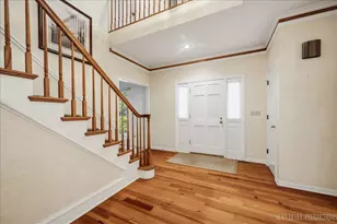 501 Pin Oak Ct, Saint Charles, IL 60174 - Photo 3