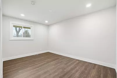 1430 E Emmerson Lane, Mount Prospect, IL 60056 - Photo 13