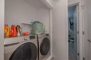 6552 S Evans Ave, Chicago, IL 60637 - Photo 11