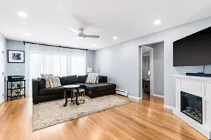 6817 N Olmsted Ave, Chicago, IL 60631 - Photo 3