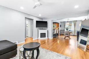 6817 N Olmsted Ave, Chicago, IL 60631 - Photo 5
