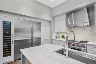 435 N Michigan Ave, Chicago, IL 60611 - Photo 9