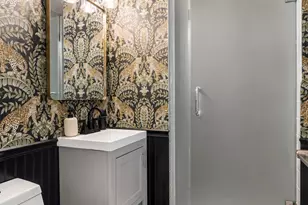 555 W Cornelia Ave, Chicago, IL 60657 - Photo 15