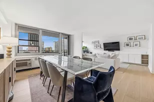 555 W Cornelia Ave, Chicago, IL 60657 - Photo 5