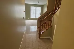 935 Viewpoint Dr, Lake in the Hills, IL 60156 - Photo 13