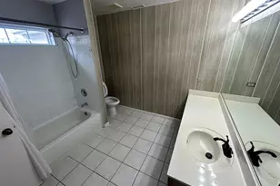 935 Viewpoint Dr, Lake in the Hills, IL 60156 - Photo 19