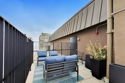 201 E Chestnut Street #14A, Chicago, IL 60611 - Photo 23