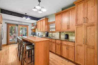 35 W Elm Avenue, Roselle, IL 60172 - Photo 15