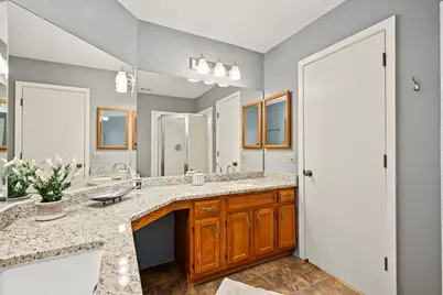 30W023 Laurel Court, Warrenville, IL 60555 - Photo 23