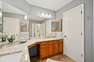 30W023 Laurel Ct, Warrenville, IL 60555 - Photo 23