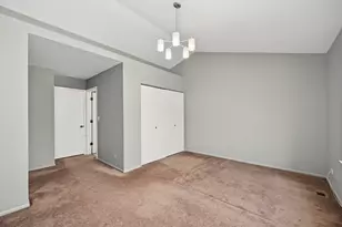 30W023 Laurel Ct, Warrenville, IL 60555 - Photo 21