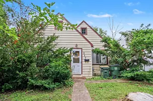 317 Grandview Dr, Round Lake Park, IL 60073 - Photo 1