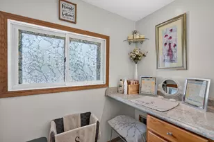 940 E Main St, Ottawa, IL 61350 - Photo 21