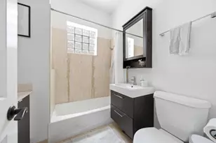 3742 N Janssen Ave, Chicago, IL 60613 - Photo 15