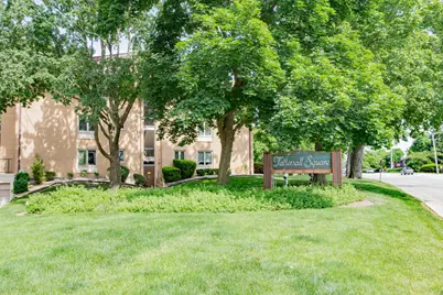 2420 W Talcott Road #211, Park Ridge, IL 60068 - Photo 1