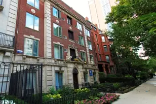 1504 N Dearborn Pkwy, Chicago, IL 60610 - Photo 1