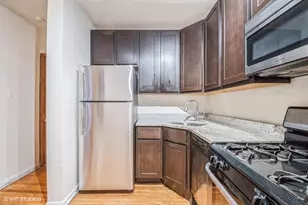 1504 N Dearborn Pkwy, Chicago, IL 60610 - Photo 5