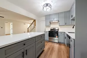 217 Tamarack Dr, Bloomingdale, IL 60108 - Photo 11