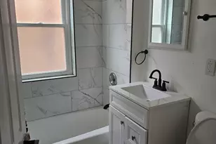 5506 N Luna Ave, Chicago, IL 60630 - Photo 9