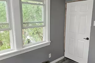 5506 N Luna Ave, Chicago, IL 60630 - Photo 3