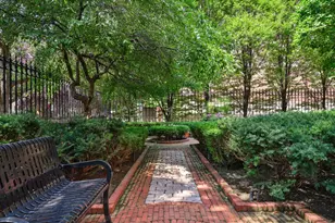 1919 S Prairie Ave, Chicago, IL 60616 - Photo 31