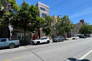 556 W 18th St, Chicago, IL 60616 - Photo 3