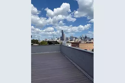 556 W 18th Street, Chicago, IL 60616 - Photo 11