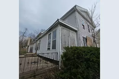 212 S Tryon Street, Woodstock, IL 60098 - Photo 3