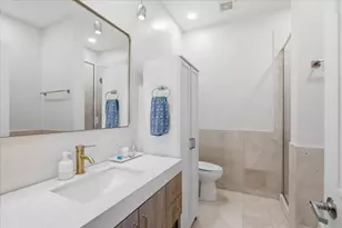 2627 N Sheffield Ave, Chicago, IL 60614 - Photo 15