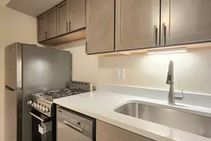 1504 N Dearborn Pkwy, Chicago, IL 60610 - Photo 3