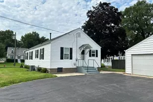 518 Bremer St, Wilmington, IL 60481 - Photo 13