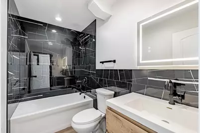 921 N Lorel Avenue, Chicago, IL 60651 - Photo 13