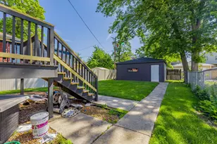 921 N Lorel Ave, Chicago, IL 60651 - Photo 33