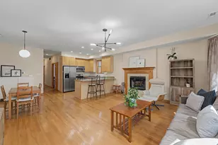 1320 N Cleveland Ave, Chicago, IL 60610 - Photo 5