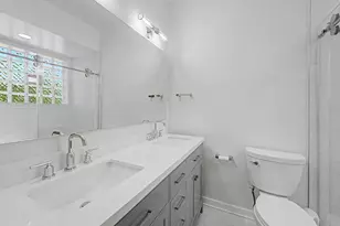1320 N Cleveland Ave, Chicago, IL 60610 - Photo 13