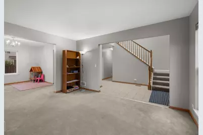 674 Maple Drive, Streamwood, IL 60107 - Photo 5