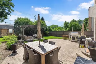 267 N Walnut St, Elmhurst, IL 60126 - Photo 39