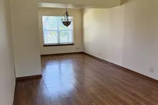 1260 Trinity Dr, Carol Stream, IL 60188 - Photo 3
