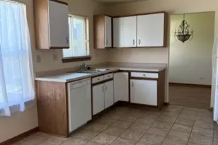 1260 Trinity Dr, Carol Stream, IL 60188 - Photo 5